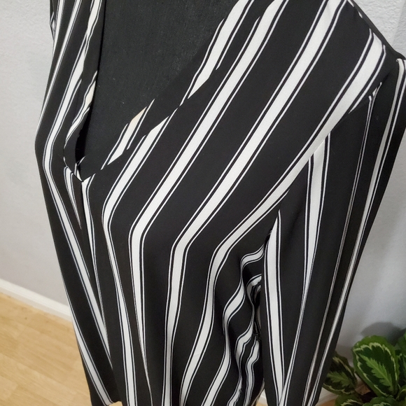 Dress - Picture 6 of 7